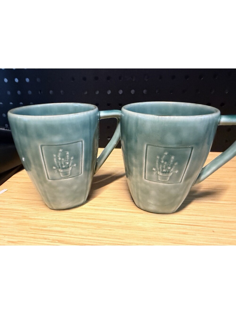 Set of 2 Pfaltzgraff Naturewood Serenity Green Sage Mugs